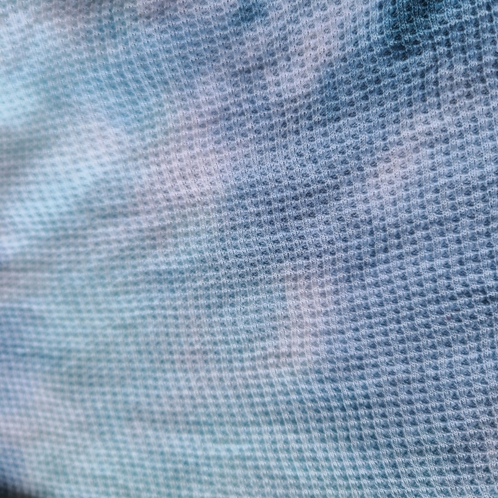 Blue Tie Dye Crop Thermal - Picture 4 of 4